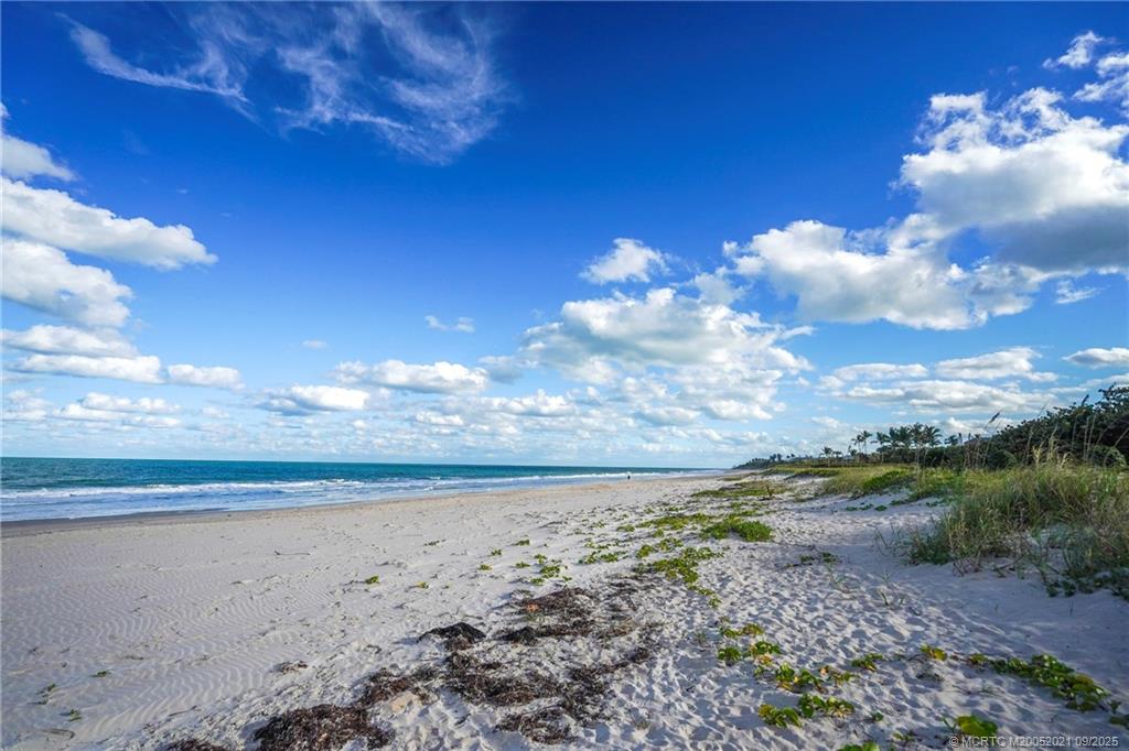 Vero Beach, Florida 32963, United States, 3 Bedrooms Bedrooms, ,3 BathroomsBathrooms,Residential,Active,201597