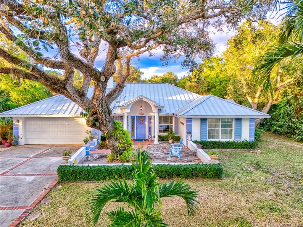 Vero Beach, Florida 32963, United States, 3 Bedrooms Bedrooms, ,3 BathroomsBathrooms,Residential,Active,201597