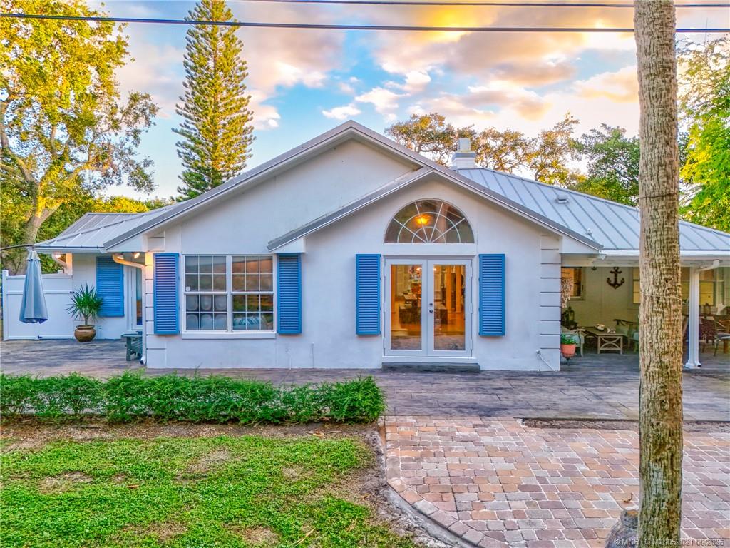 Vero Beach, Florida 32963, United States, 3 Bedrooms Bedrooms, ,3 BathroomsBathrooms,Residential,Active,201597