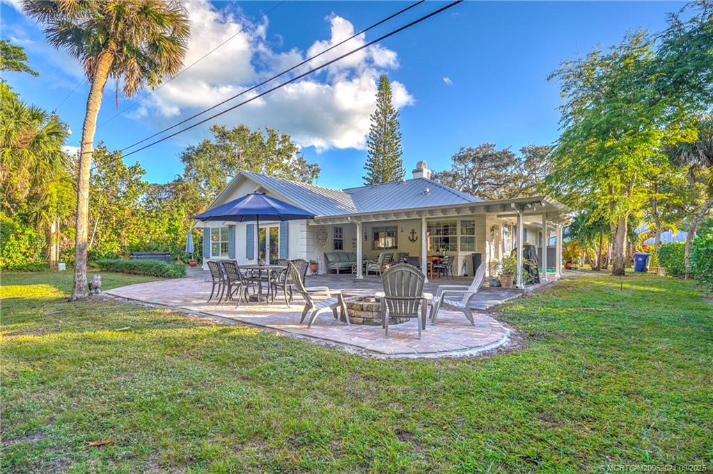 Vero Beach, Florida 32963, United States, 3 Bedrooms Bedrooms, ,3 BathroomsBathrooms,Residential,Active,201597