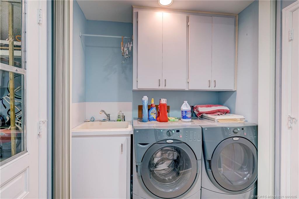 Vero Beach, Florida 32963, United States, 3 Bedrooms Bedrooms, ,3 BathroomsBathrooms,Residential,Active,201597