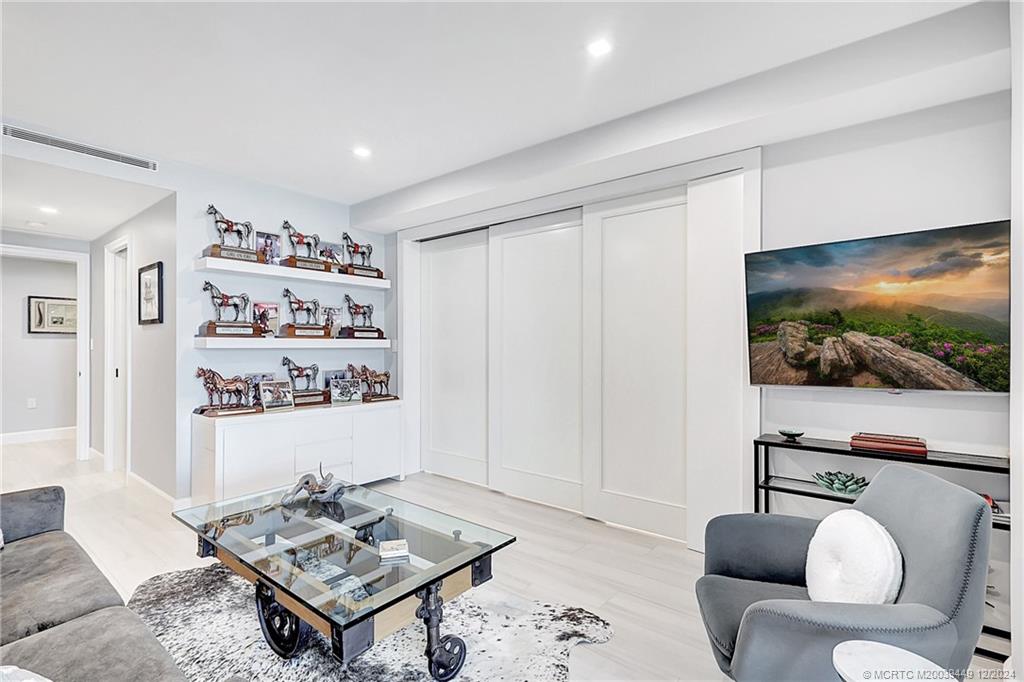 Stuart, Florida 34996, United States, 3 Bedrooms Bedrooms, ,3 BathroomsBathrooms,Residential,Active,72826