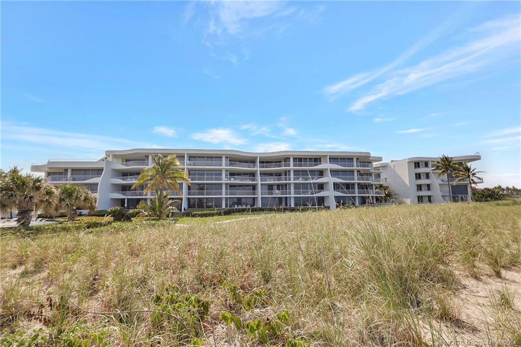 Stuart, Florida 34996, United States, 3 Bedrooms Bedrooms, ,3 BathroomsBathrooms,Residential,Active,72826