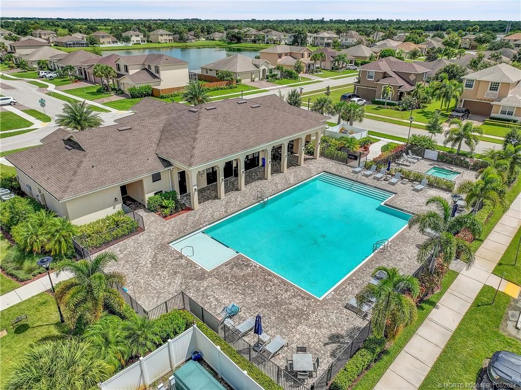 Photo of 9880 E Villa Circle, Vero Beach, FL 32966 (MLS # M20046501)