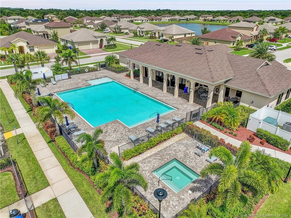 Photo of 9880 E Villa Circle, Vero Beach, FL 32966 (MLS # M20046501)