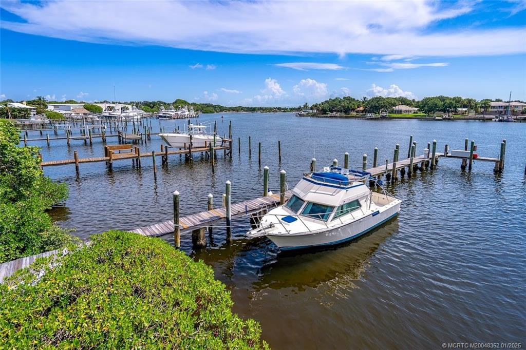 Stuart, Florida 34997, United States, 2 Bedrooms Bedrooms, ,2 BathroomsBathrooms,Residential,Active,21850