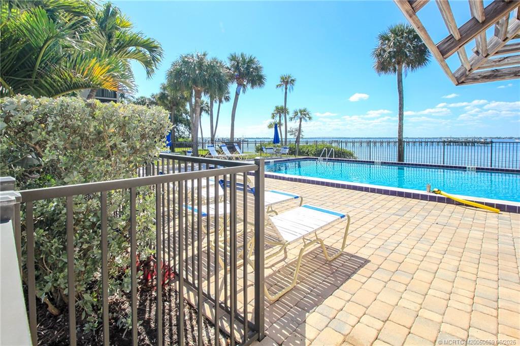 Stuart, Florida 34996, United States, 2 Bedrooms Bedrooms, ,2 BathroomsBathrooms,Residential,Active,132603