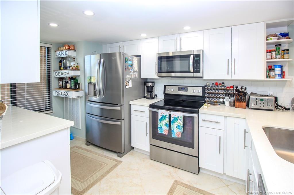 Stuart, Florida 34996, United States, 2 Bedrooms Bedrooms, ,2 BathroomsBathrooms,Residential,Active,132603