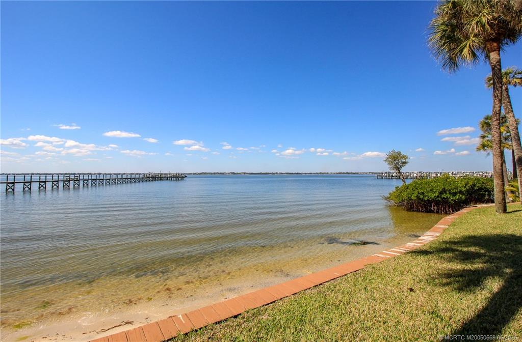 Stuart, Florida 34996, United States, 2 Bedrooms Bedrooms, ,2 BathroomsBathrooms,Residential,Active,132603