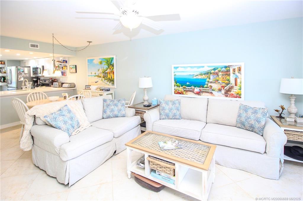 Stuart, Florida 34996, United States, 2 Bedrooms Bedrooms, ,2 BathroomsBathrooms,Residential,Active,132603