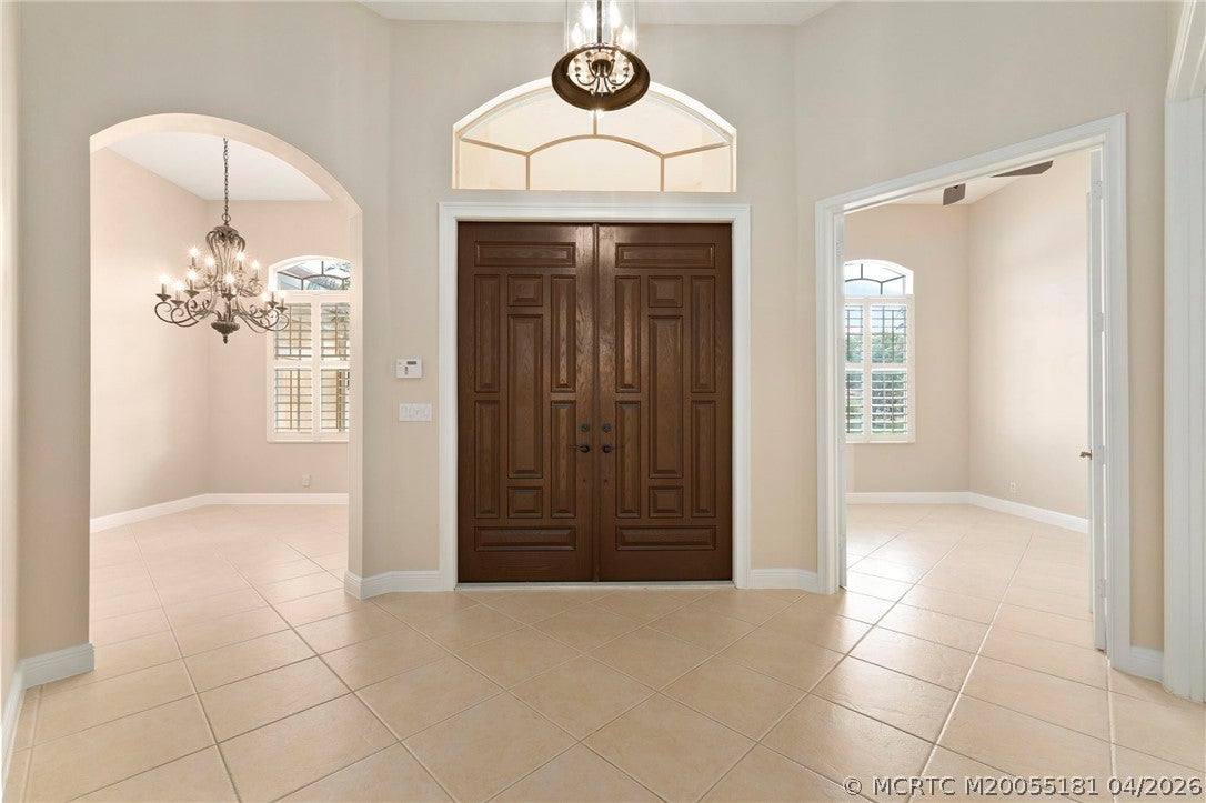 511 SW Squire Johns Lane