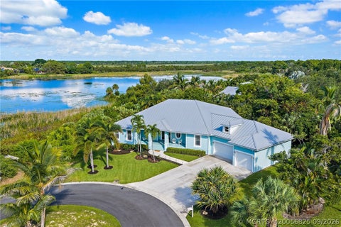 Homes For Sale - 1109 NE Bayside Place<br/> Jensen Beach, FL 34957