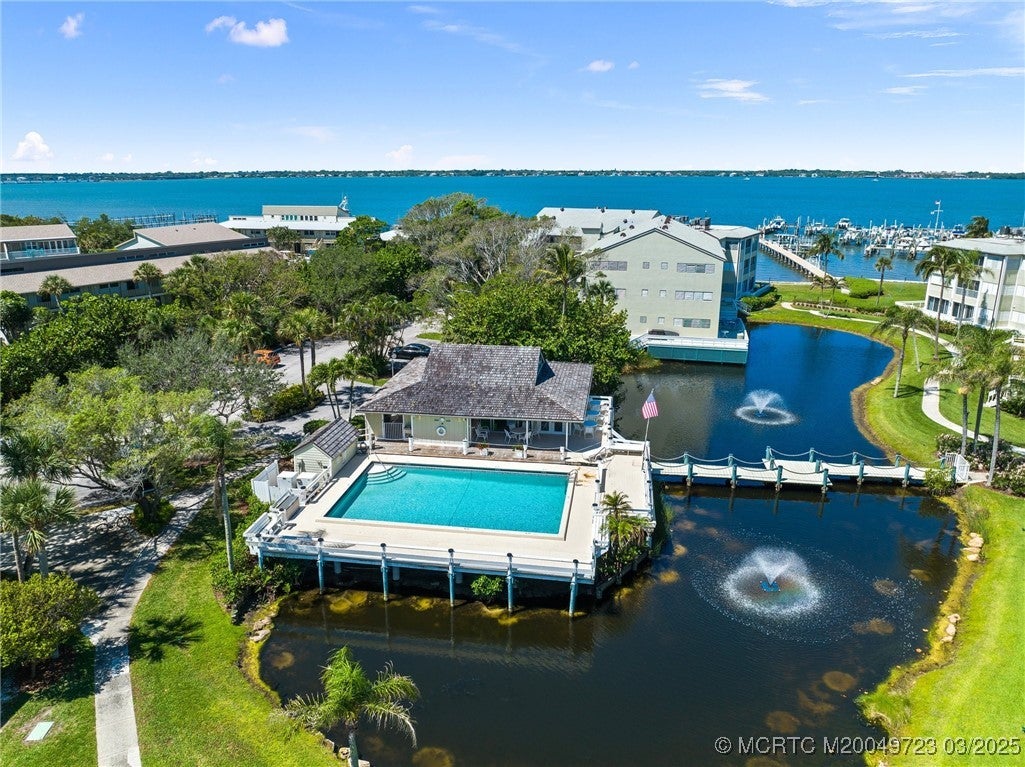 1555 NE Ocean Boulevard 302