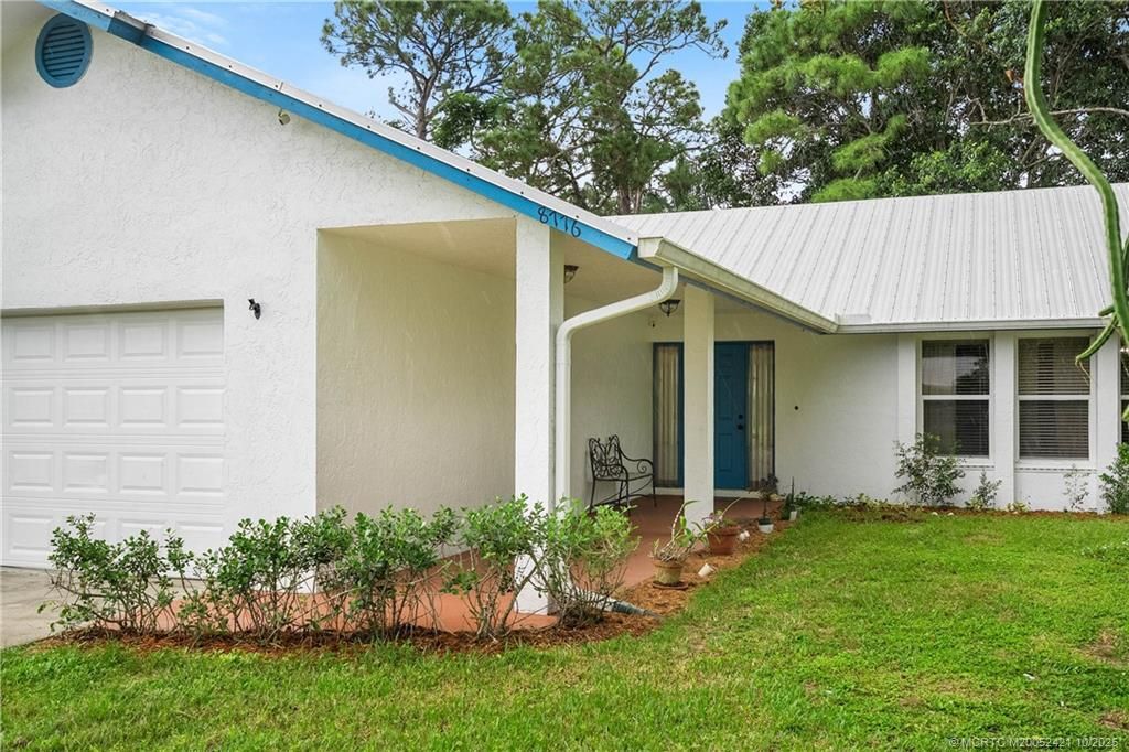 Photo of 8776 SE May Terrace, Hobe Sound, FL 33455 (MLS # M20052421)