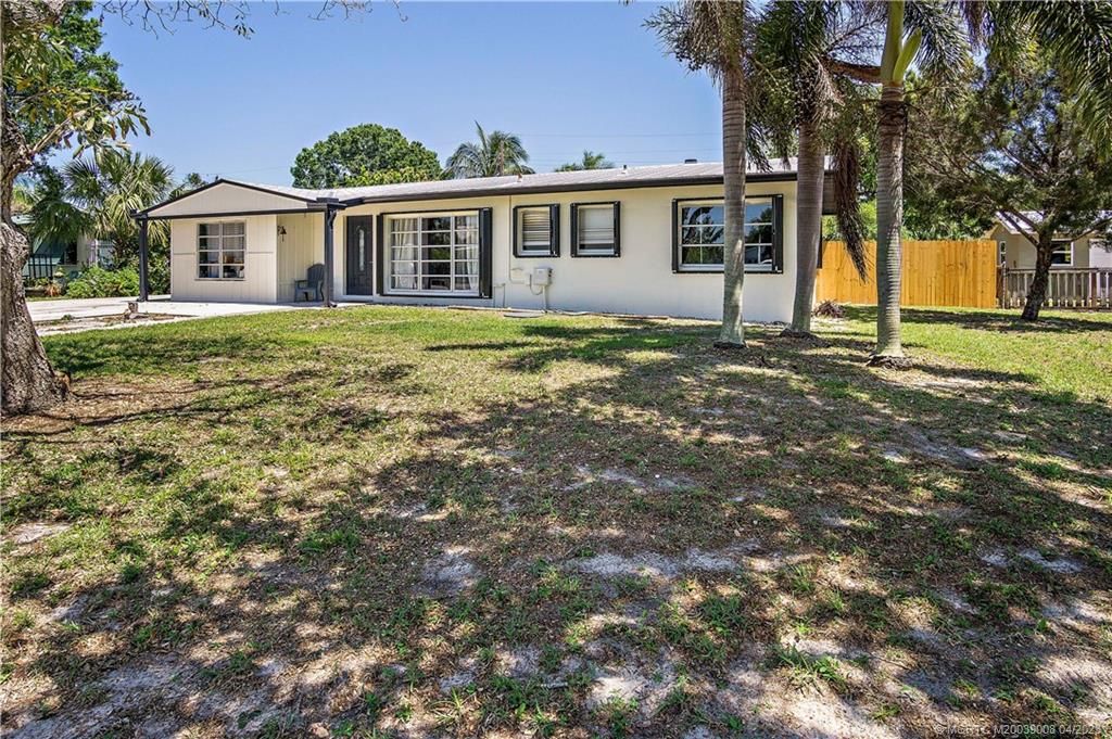 Photo of 821 SE Stafford Drive, Stuart, FL 34996 (MLS # M20039008)