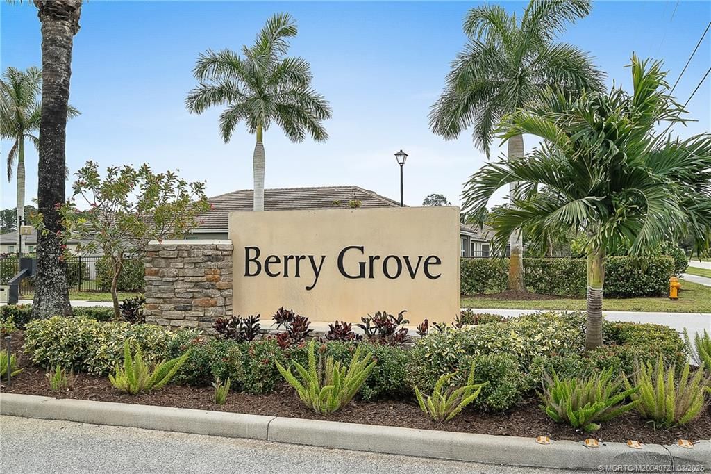 Photo of 2274 SW Strawberry Terrace, Palm City, FL 34990 (MLS # M20049721)