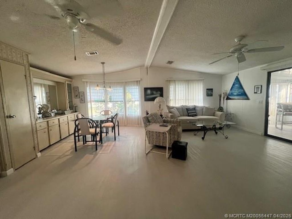 Photo of 6221 S Ironwood Lane, Lantana, FL 33462 (MLS # M20055447)