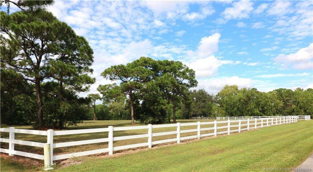 Photo of 1500 SW San Antonio Drive, Palm City, FL 34990 (MLS # M20041703)
