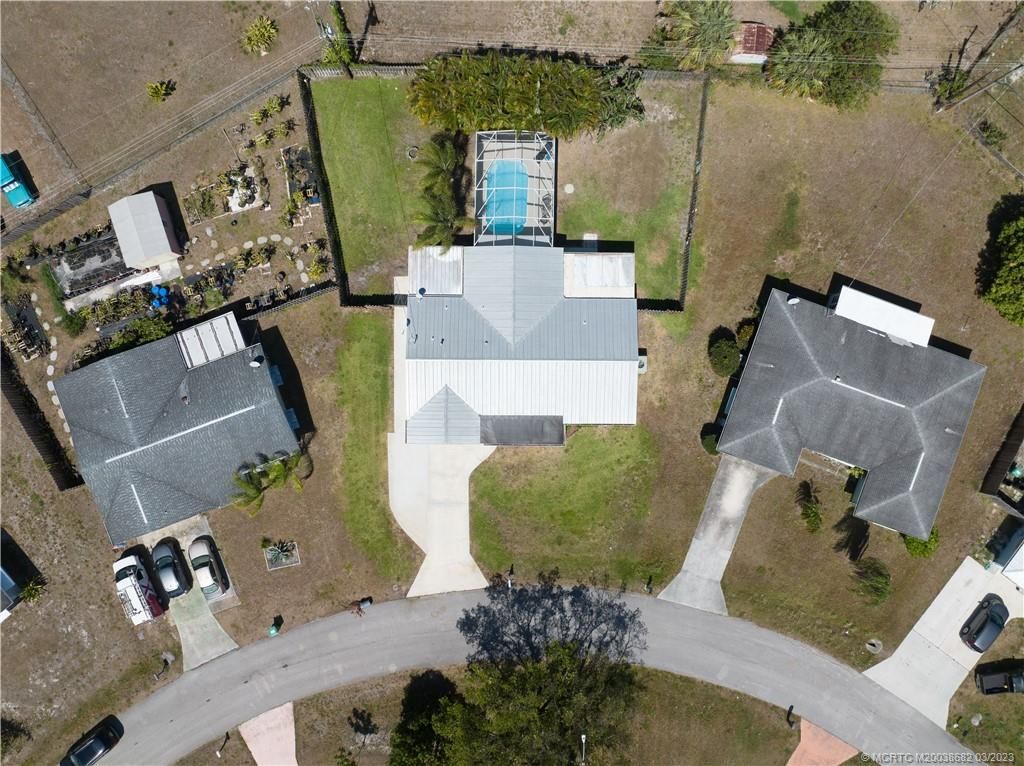 Photo of 225 E Arbor Avenue, Port Saint Lucie, FL 34952 (MLS # M20038682)