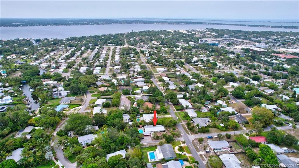 Photo of 824 SE Madison Avenue, Stuart, FL 34996 (MLS # M20044954)