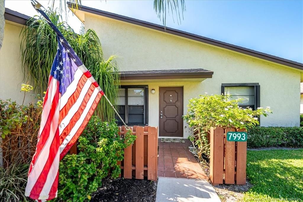 Photo of 7993 SE Villa Circle #2715, Hobe Sound, FL 33455 (MLS # M20050944)