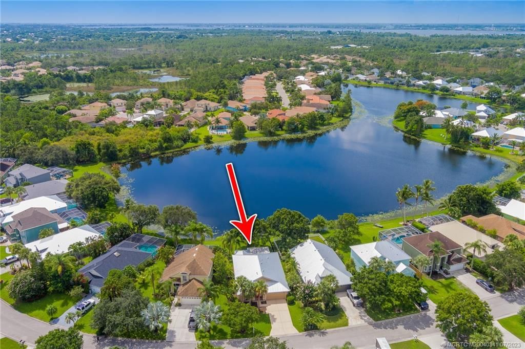 Photo of 889 NW Waterlily Place, Jensen Beach, FL 34957 (MLS # M20040341)