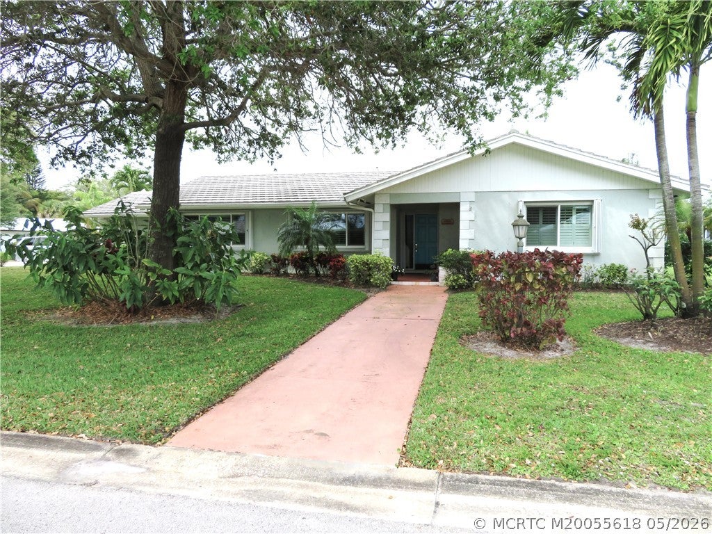 Photo of 1843 SE Granada Lane, Stuart, FL 34996 (MLS # M20055618)