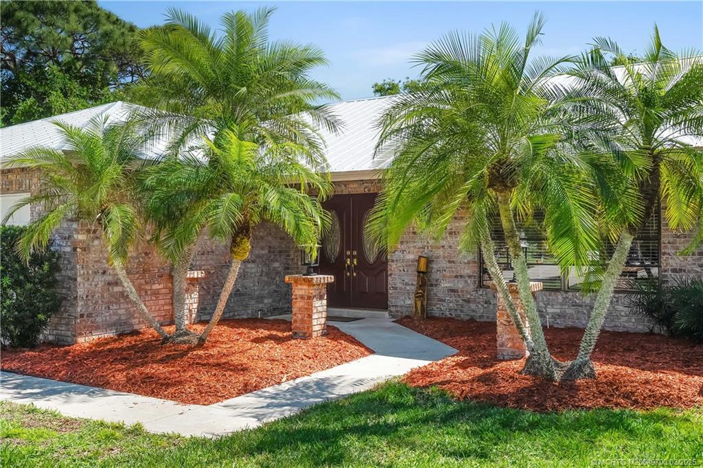 2605 NE Cypress Lane