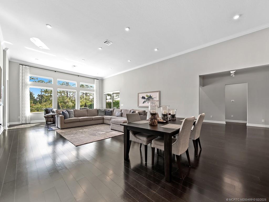 Stuart, Florida 34997, United States, 3 Bedrooms Bedrooms, ,4 BathroomsBathrooms,Residential,Pending,8378