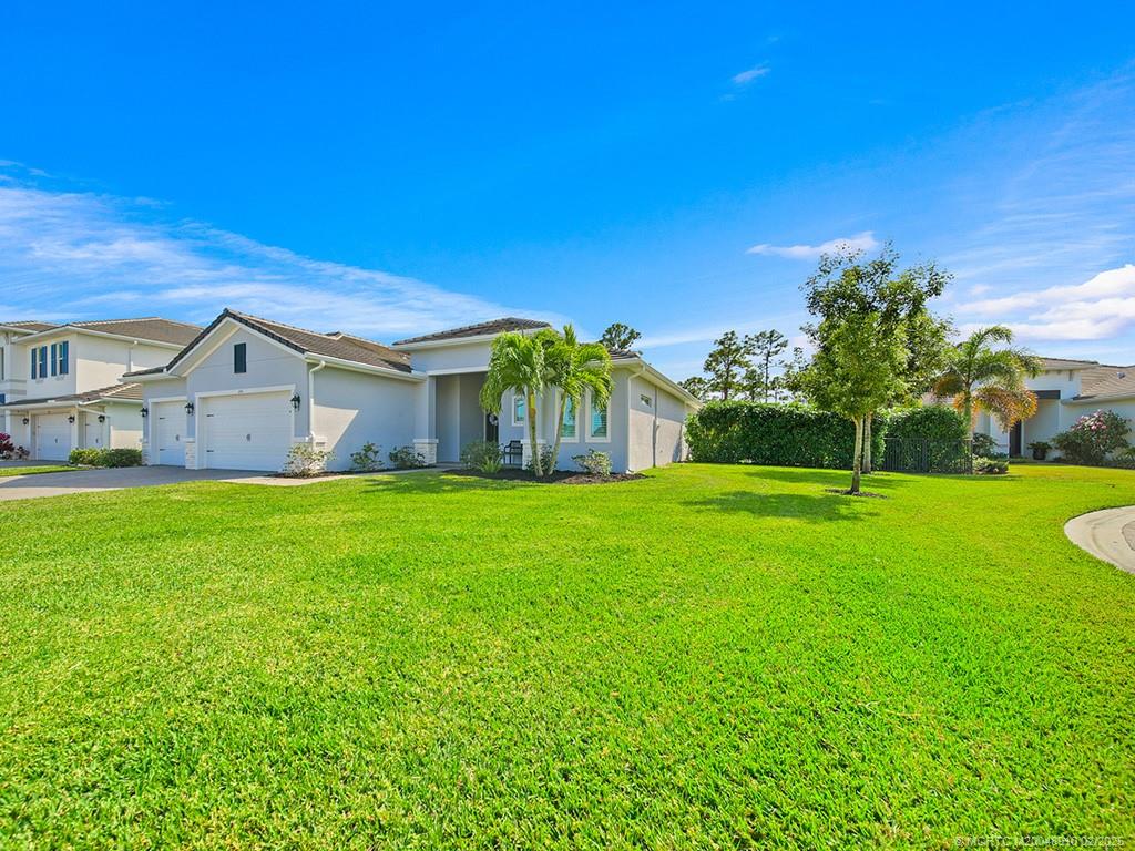Stuart, Florida 34997, United States, 3 Bedrooms Bedrooms, ,4 BathroomsBathrooms,Residential,Pending,8378