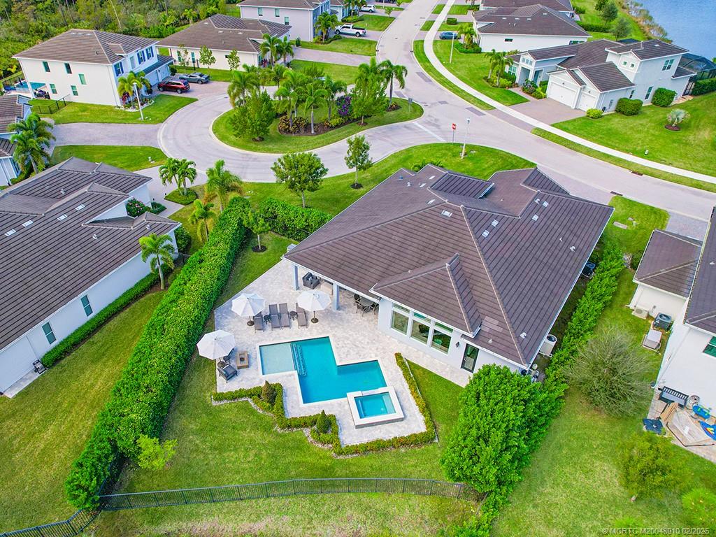 Stuart, Florida 34997, United States, 3 Bedrooms Bedrooms, ,4 BathroomsBathrooms,Residential,Pending,8378