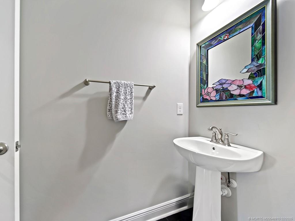 Stuart, Florida 34997, United States, 3 Bedrooms Bedrooms, ,4 BathroomsBathrooms,Residential,Pending,8378