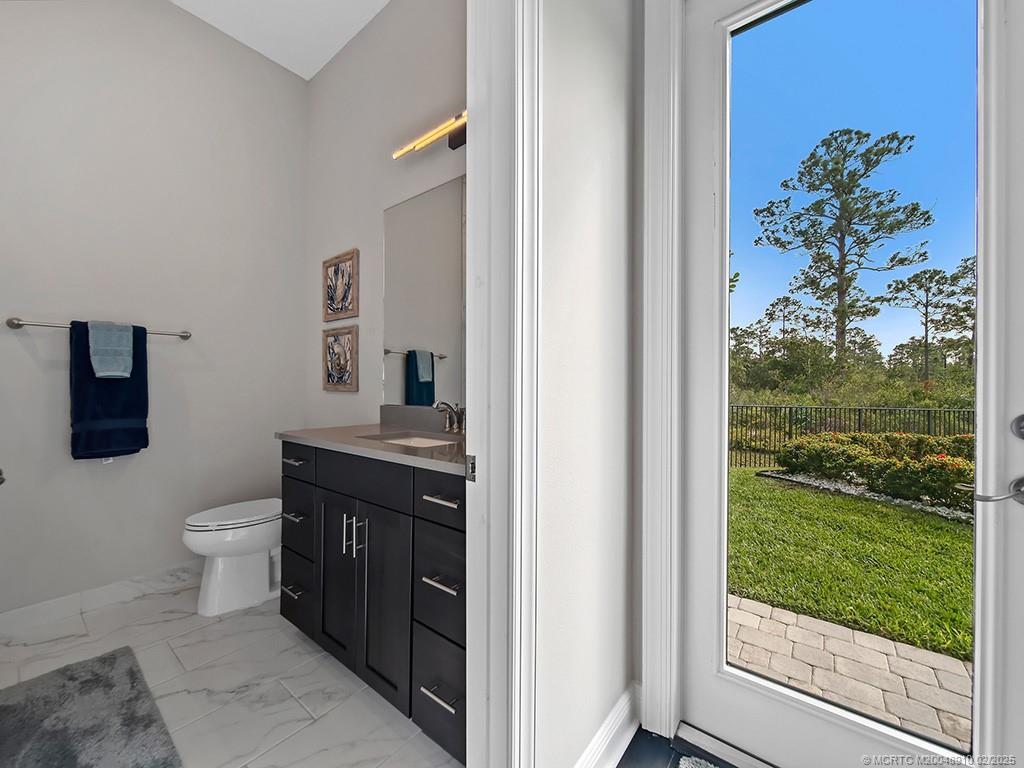 Stuart, Florida 34997, United States, 3 Bedrooms Bedrooms, ,4 BathroomsBathrooms,Residential,Pending,8378