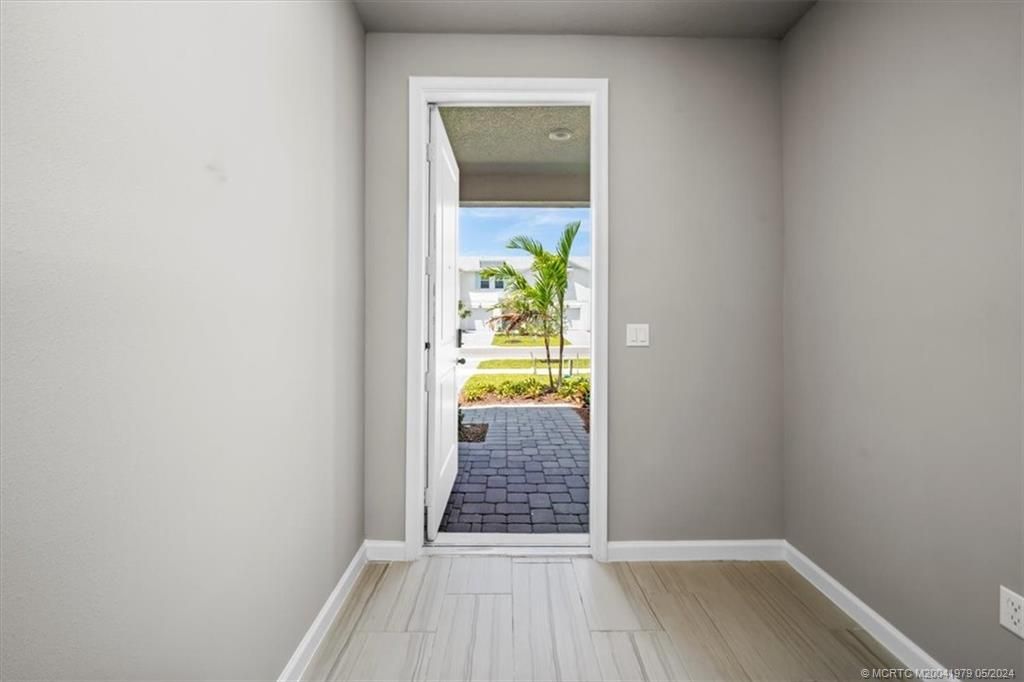 Photo of 317 Salisbury Circle, Fort Pierce, FL 34982 (MLS # M20041979)