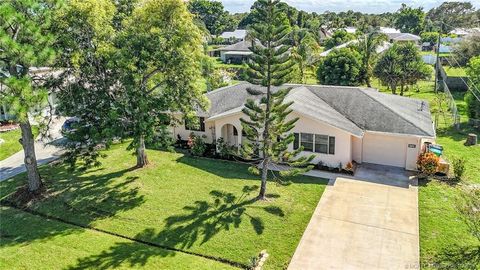 Photo of 2720 SE Helms Avenue, Port Saint Lucie, FL 34952 (MLS # M20052708)