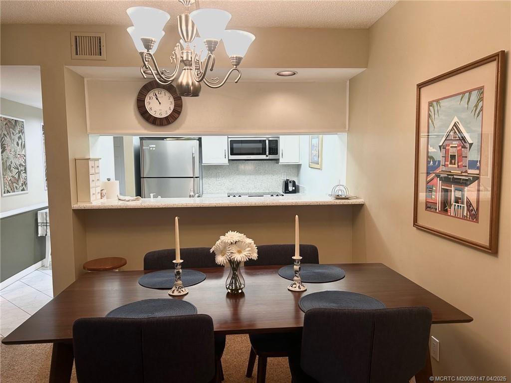 Stuart, Florida 34996, United States, 2 Bedrooms Bedrooms, ,2 BathroomsBathrooms,Residential,Active,107377