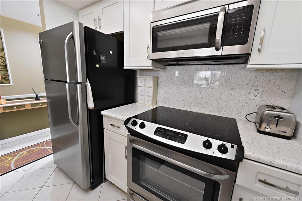 Stuart, Florida 34996, United States, 2 Bedrooms Bedrooms, ,2 BathroomsBathrooms,Residential,Active,107377