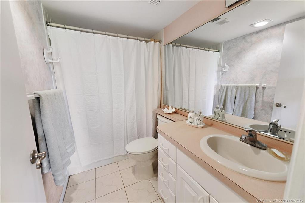 Stuart, Florida 34996, United States, 2 Bedrooms Bedrooms, ,2 BathroomsBathrooms,Residential,Active,107377