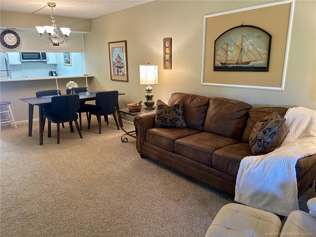 Stuart, Florida 34996, United States, 2 Bedrooms Bedrooms, ,2 BathroomsBathrooms,Residential,Active,107377