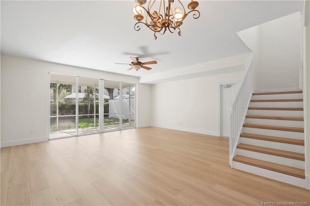 Photo of 168 Santa Barbara Way, Palm Beach Gardens, FL 33410 (MLS # M20051466)