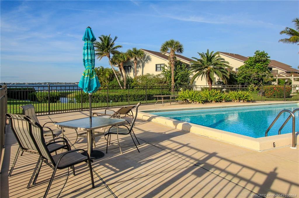 Stuart, Florida 34996, United States, 2 Bedrooms Bedrooms, ,2 BathroomsBathrooms,Residential,Active,64226