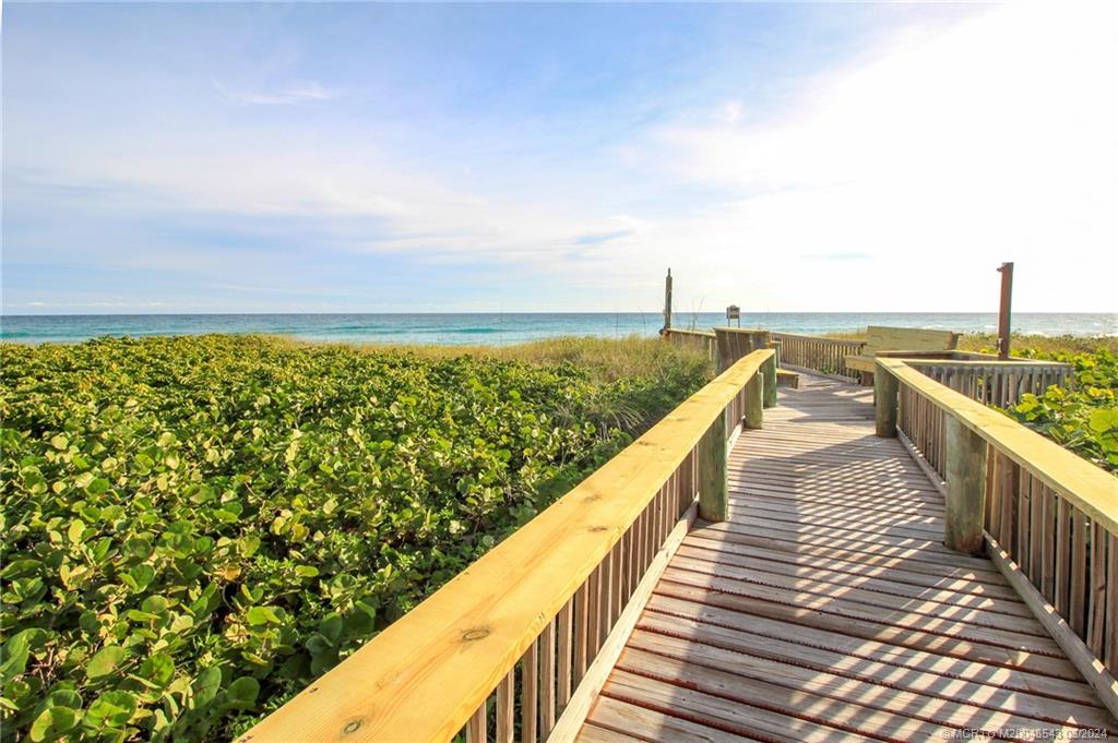 Stuart, Florida 34996, United States, 2 Bedrooms Bedrooms, ,2 BathroomsBathrooms,Residential,Active,64226