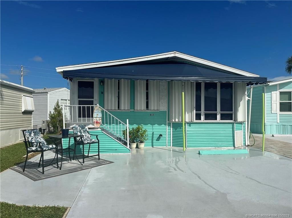 Photo of 855 Nettles Boulevard, Jensen Beach, FL 34957 (MLS # M20041696)