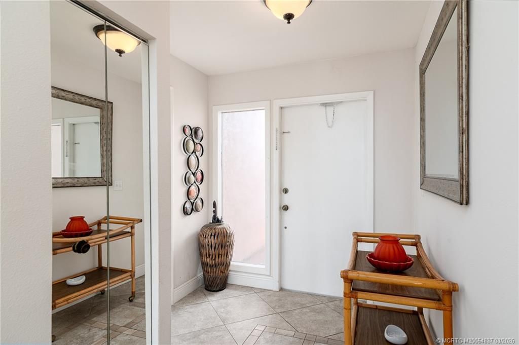 Photo of 3504 SE Sandpiper Circle, Fort Pierce, FL 34952 (MLS # M20054837)