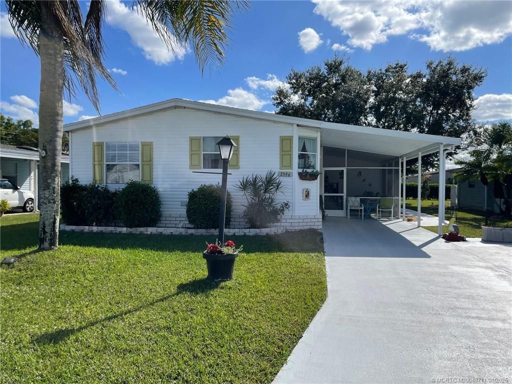 Photo of 2596 SW Olds Place, Stuart, FL 34997 (MLS # M20048711)