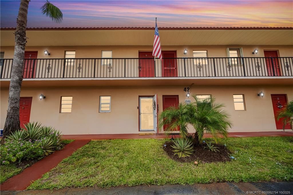 Photo of 1981 SW Palm City Road #42C, Stuart, FL 34994 (MLS # M20052794)