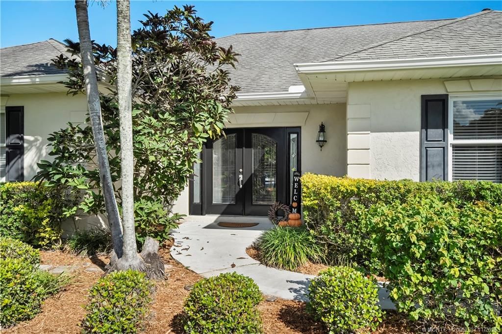 Photo of 2185 SE Harding Street, Port Saint Lucie, FL 34952 (MLS # M20052537)