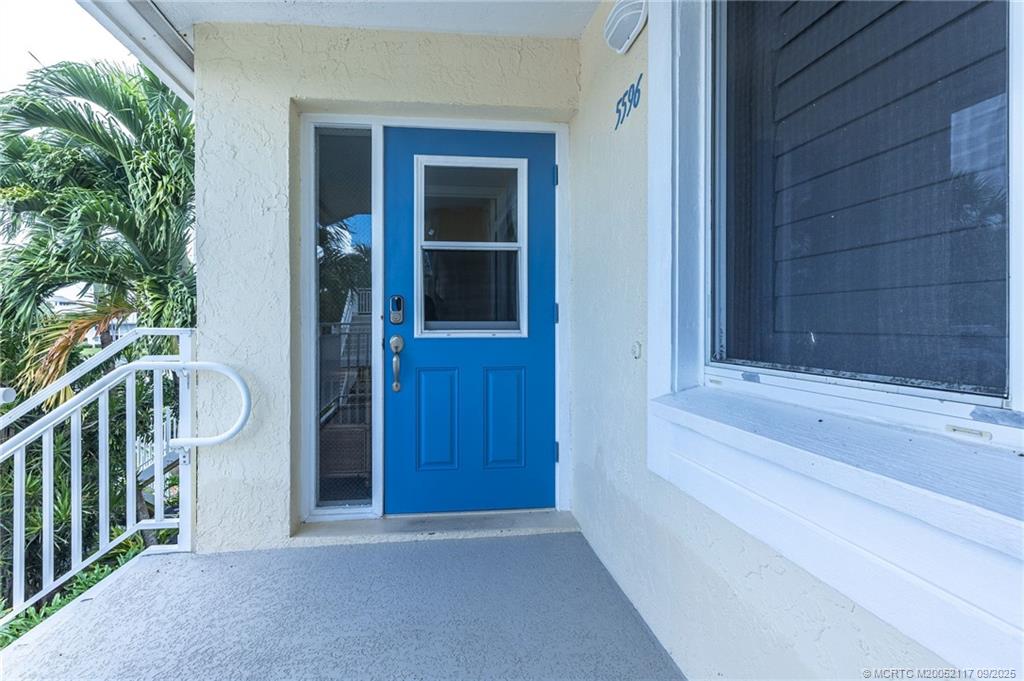 Stuart, Florida 34996, United States, 2 Bedrooms Bedrooms, ,2 BathroomsBathrooms,Residential,Active,210128