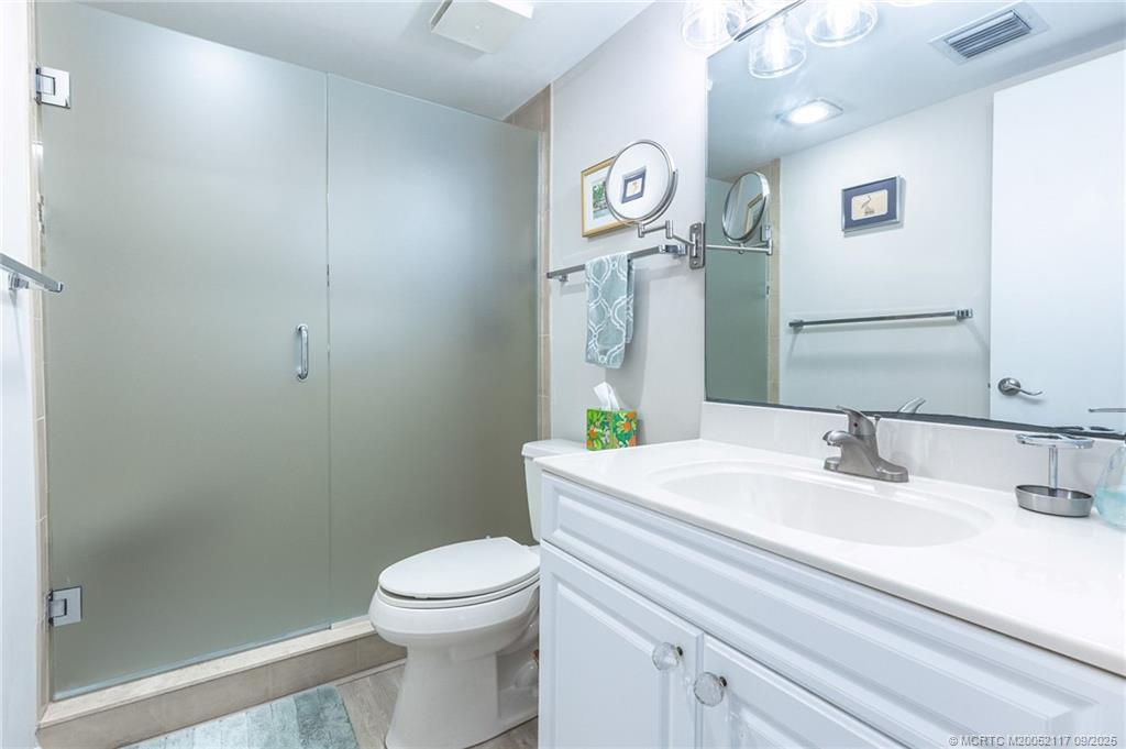 Stuart, Florida 34996, United States, 2 Bedrooms Bedrooms, ,2 BathroomsBathrooms,Residential,Active,210128