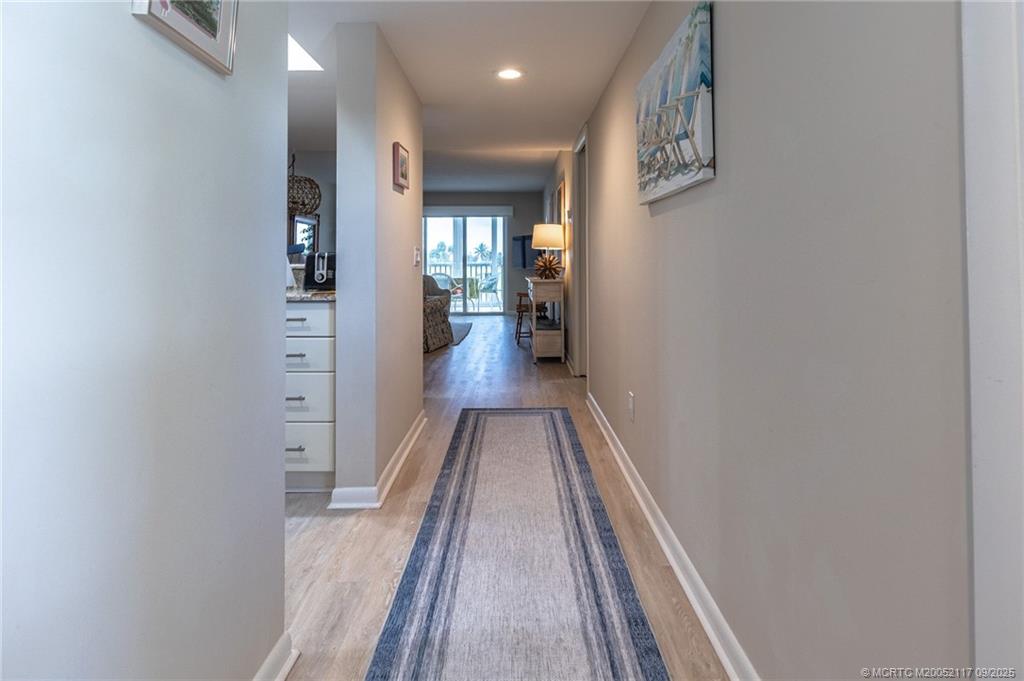 Stuart, Florida 34996, United States, 2 Bedrooms Bedrooms, ,2 BathroomsBathrooms,Residential,Active,210128